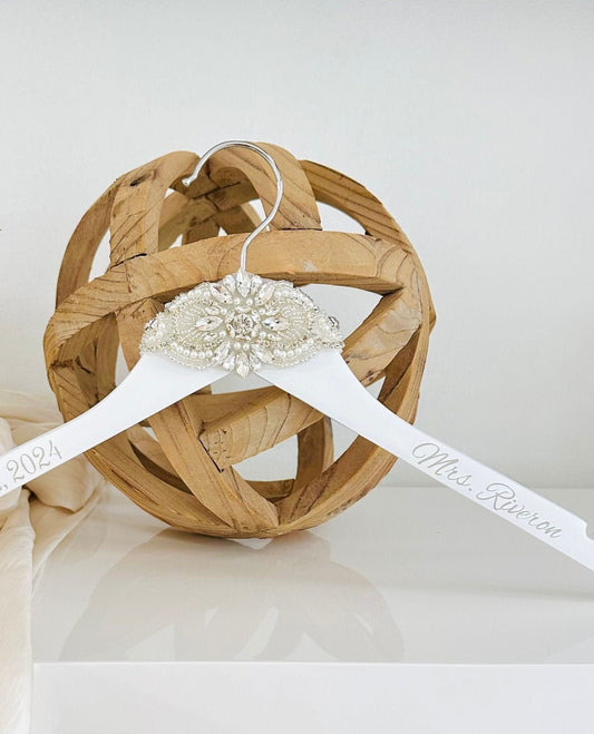 Hannah Wedding Hanger