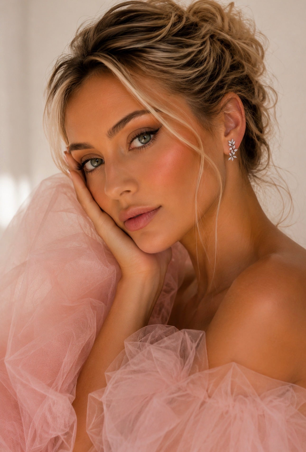 Elliana Stud Earrings