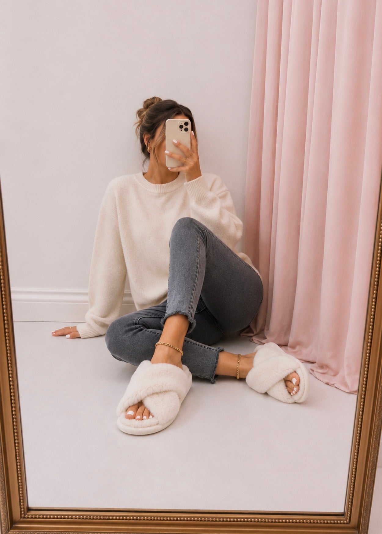 Bridal Cloud Croosband Fluffy Slippers