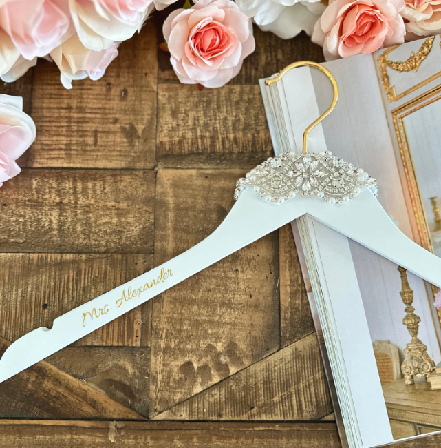 Josselin Wedding Hanger
