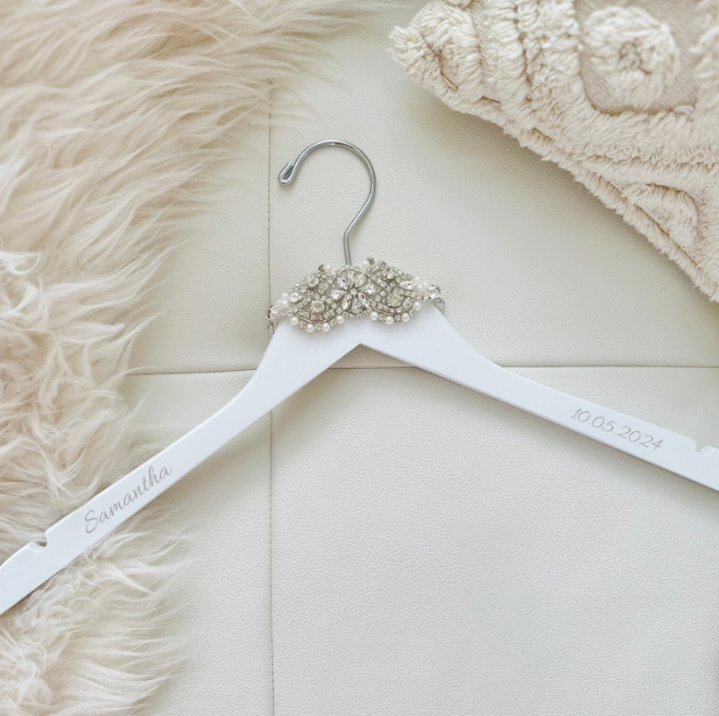 Josselin Wedding Hanger